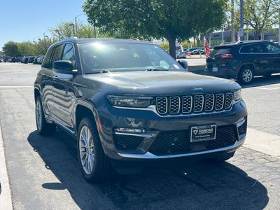2022 Jeep Grand Cherokee Summit
