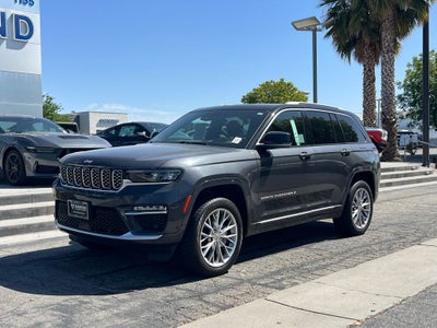 2022 Jeep Grand Cherokee Summit