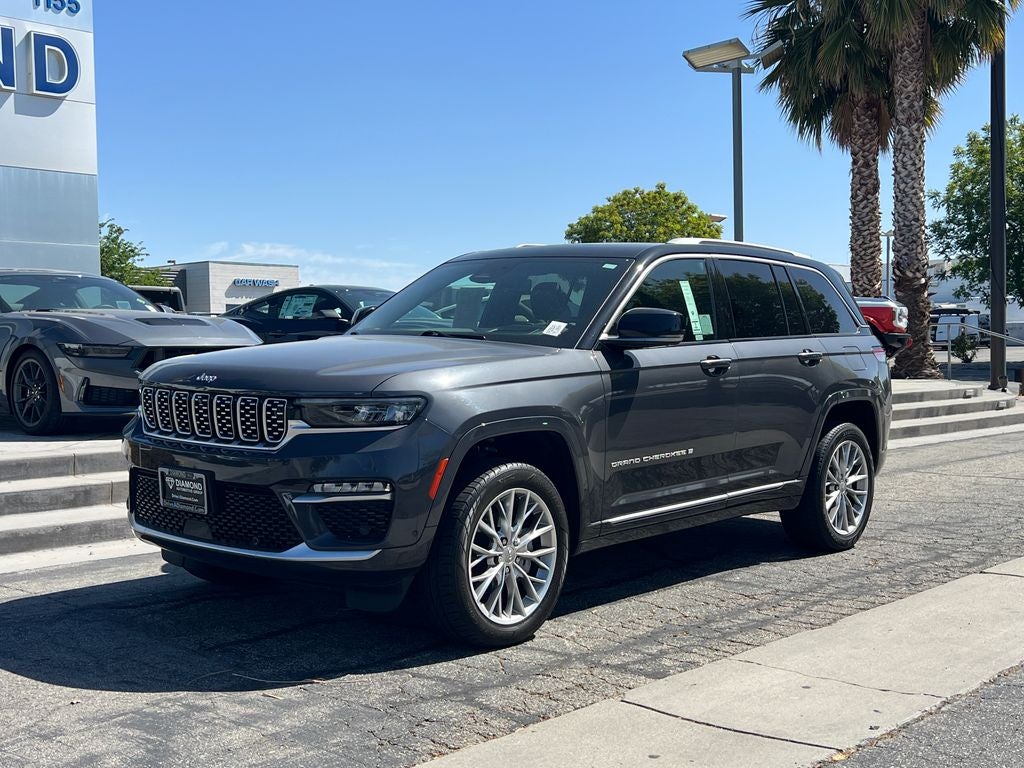 2022 Jeep Grand Cherokee Summit