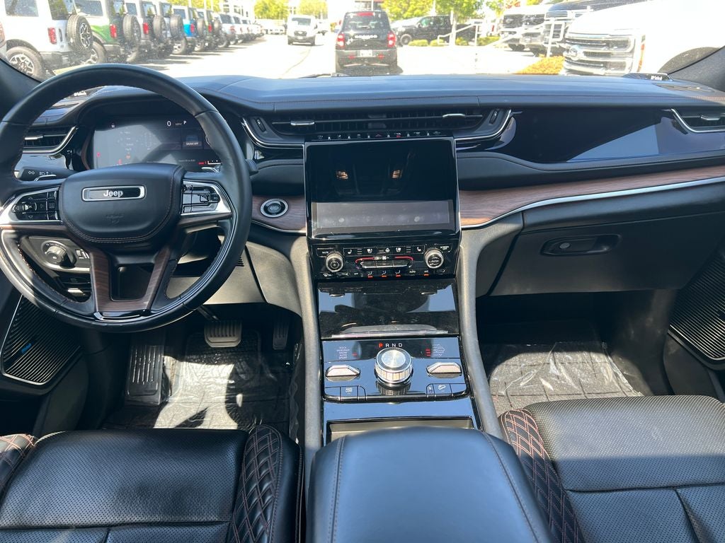 2022 Jeep Grand Cherokee Summit