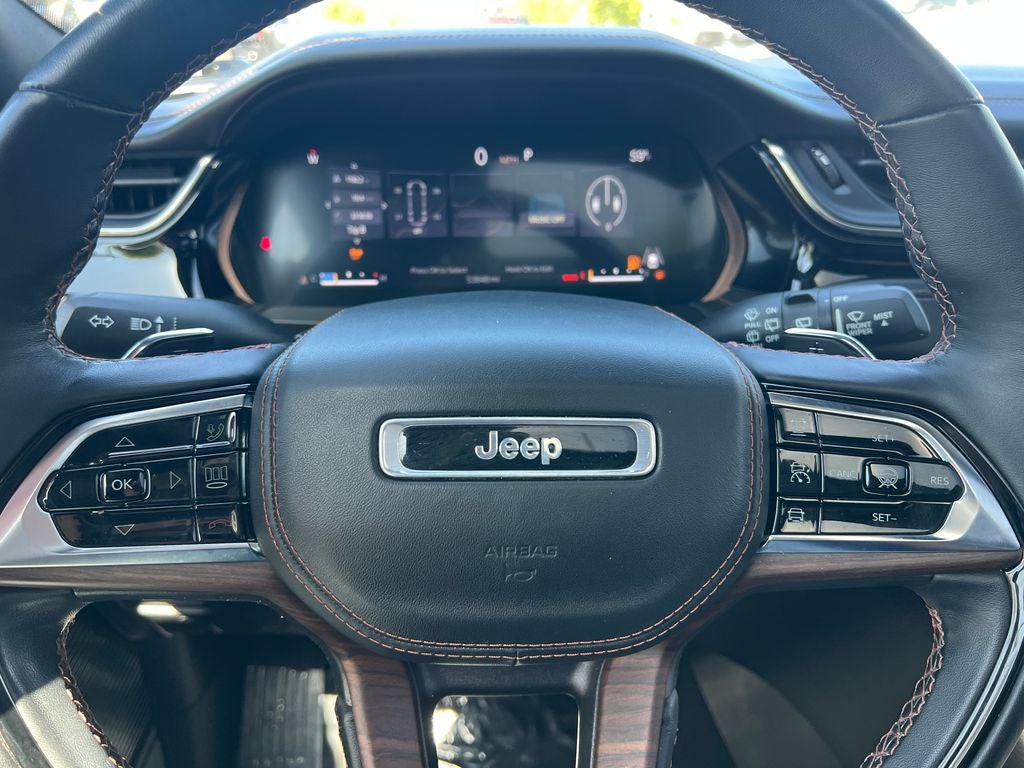 2022 Jeep Grand Cherokee Summit