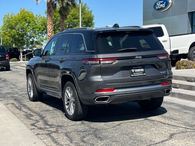 2022 Jeep Grand Cherokee Summit