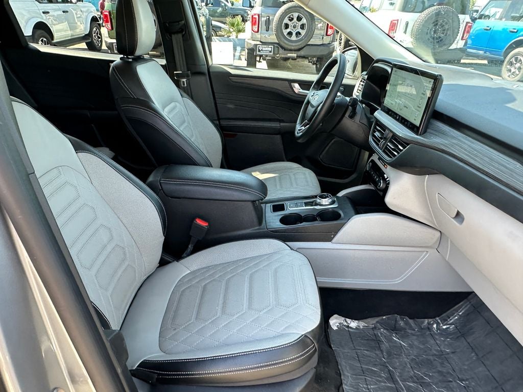 2024 Ford Escape Plug-In Hybrid Base
