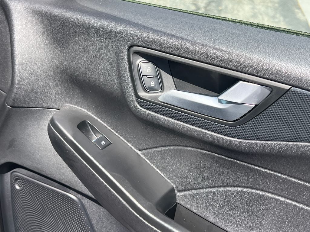 2025 Ford Escape Hybrid ST-Line