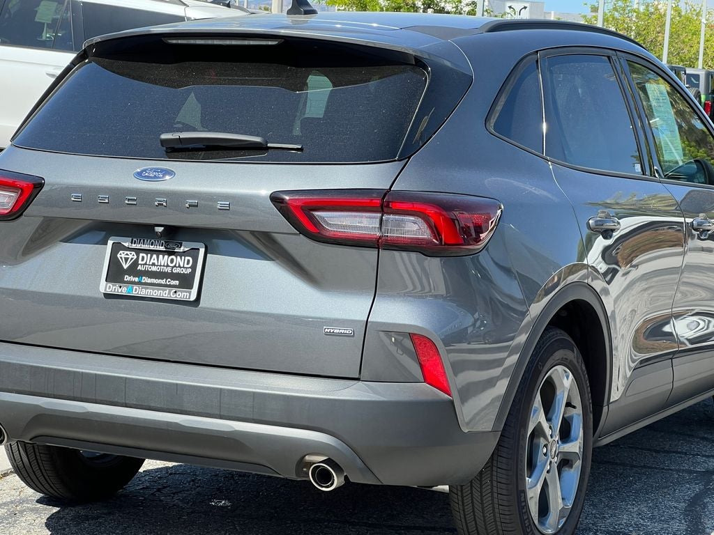 2025 Ford Escape Hybrid ST-Line