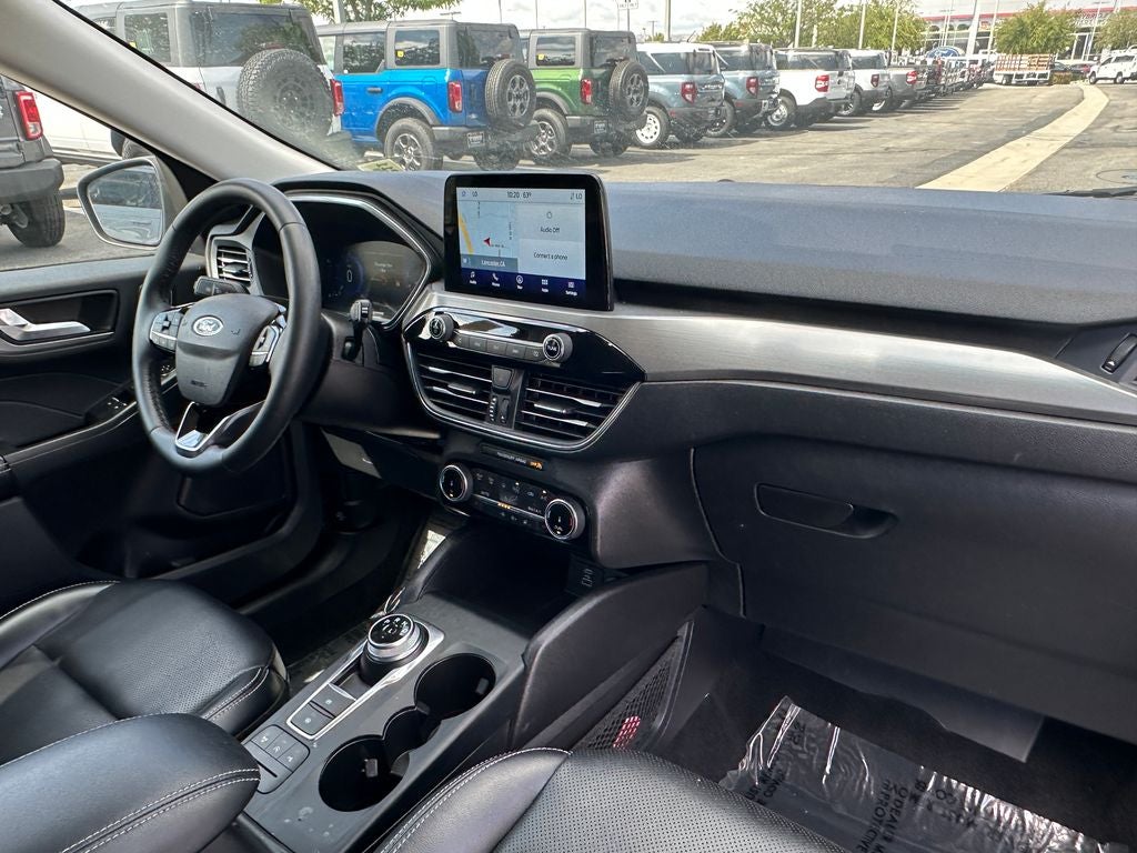 2022 Ford Escape Titanium