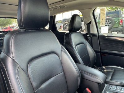 2022 Ford Escape Titanium