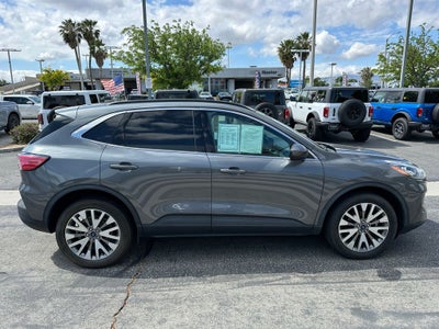 2022 Ford Escape Titanium
