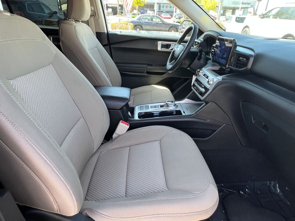 2024 Ford Explorer Base