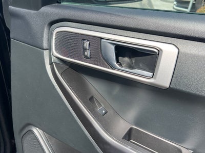 2024 Ford Explorer Base