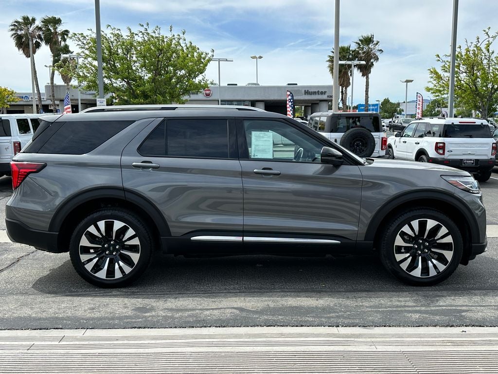 2025 Ford Explorer Platinum