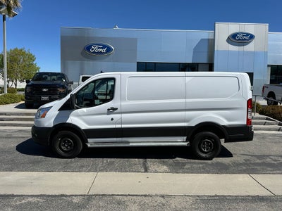 2022 Ford Transit-250 Base