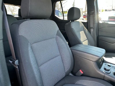 2023 Chevrolet Traverse LT Cloth w/2FL