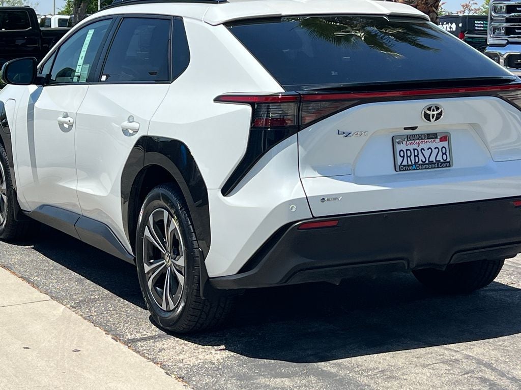 2024 Toyota bZ4X XLE