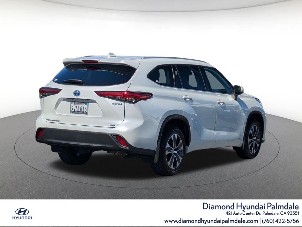 2022 Toyota Highlander Hybrid XLE