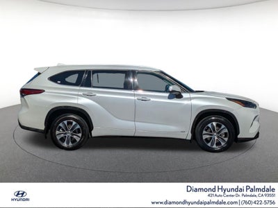 2022 Toyota Highlander Hybrid XLE