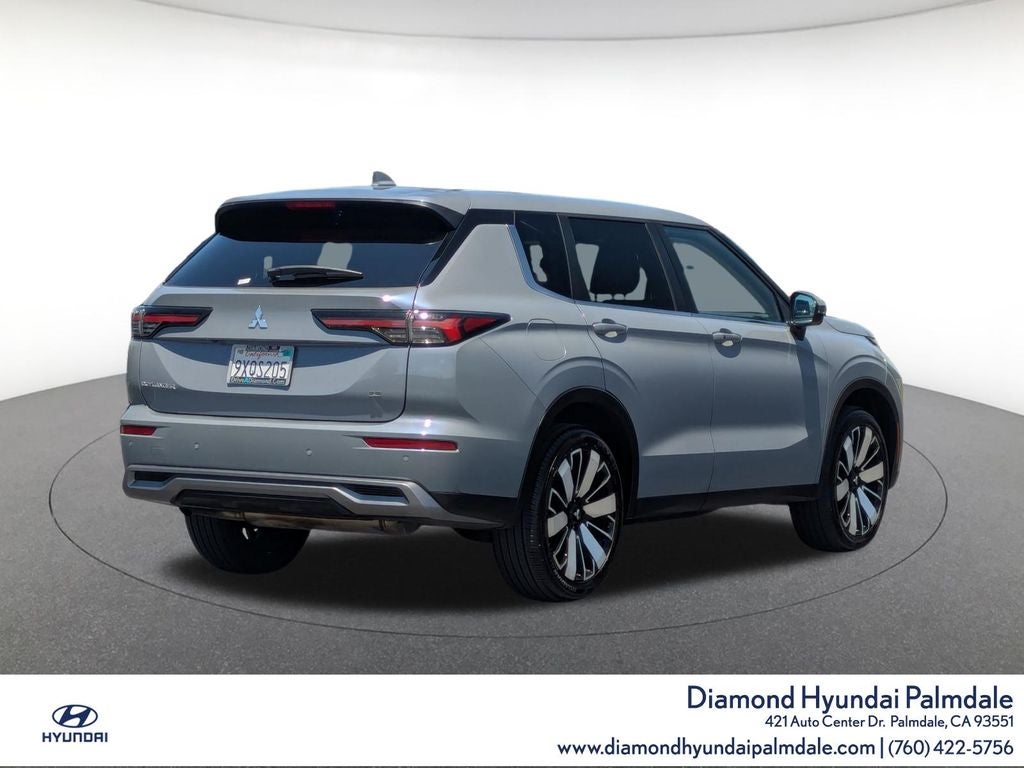 2025 Mitsubishi Outlander SE