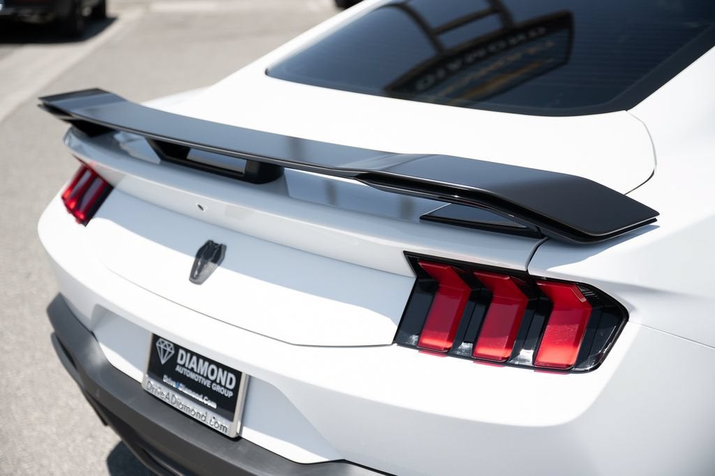 2024 Ford Mustang Dark Horse