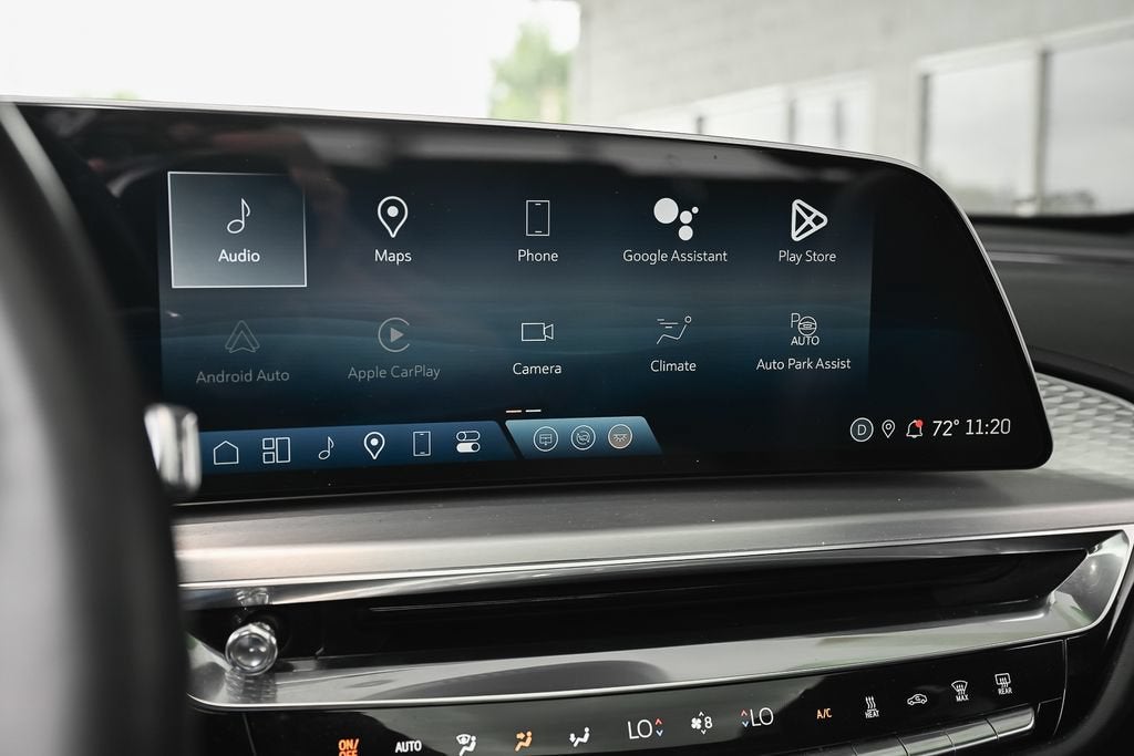 2024 Cadillac LYRIQ Sport 2