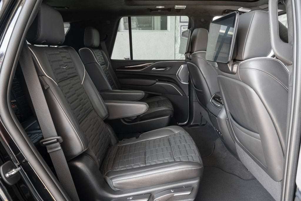 2023 Cadillac Escalade 4WD Sport Platinum