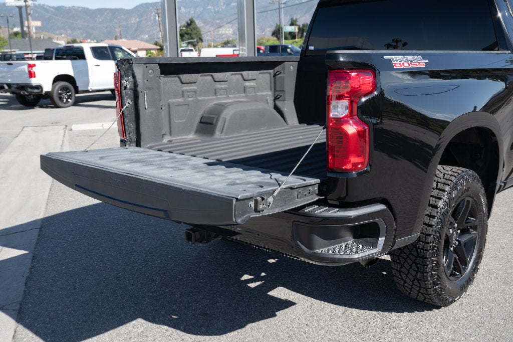 2023 Chevrolet Silverado 1500 Custom Trail Boss