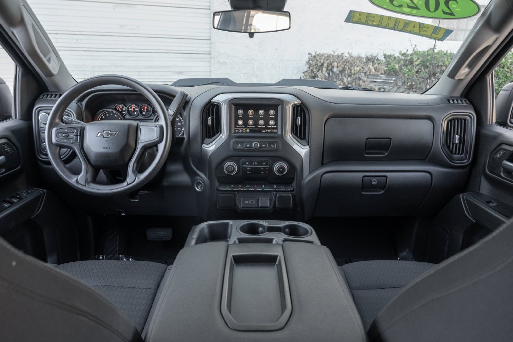 2023 Chevrolet Silverado 1500 Custom Trail Boss
