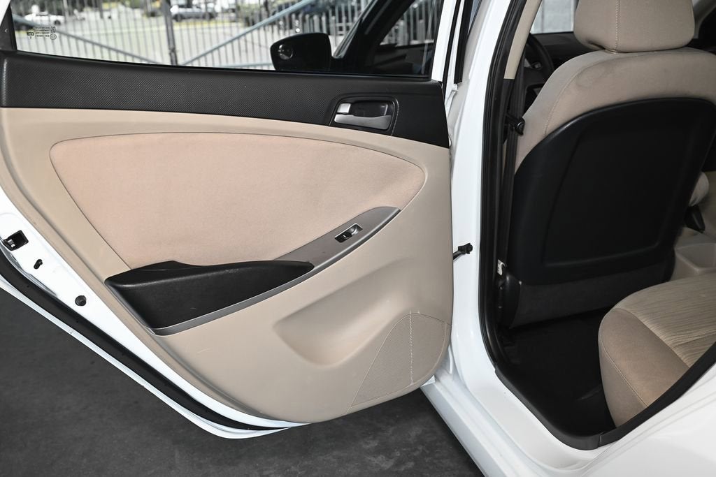 2016 Hyundai Accent SE