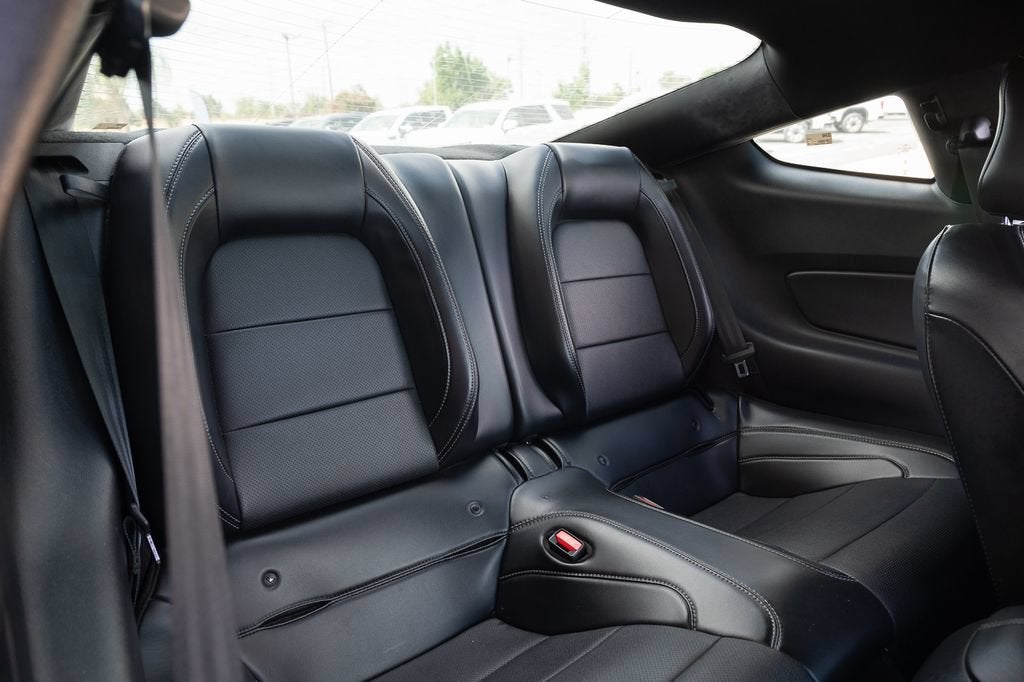 2021 Ford Mustang EcoBoost