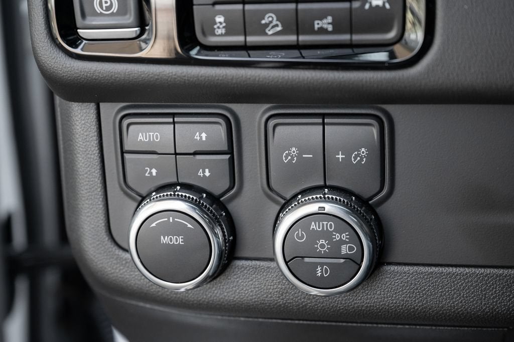 2025 GMC Yukon AT4