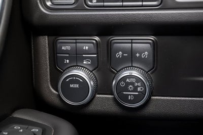 2022 GMC Yukon XL SLE