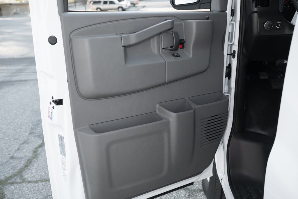 2025 GMC Savana Cargo Work Van
