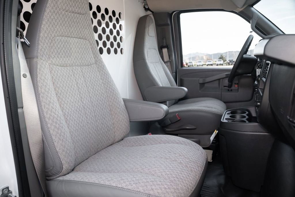 2025 GMC Savana Cargo Work Van