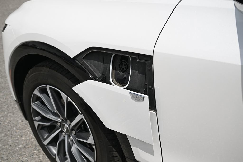 2024 Cadillac LYRIQ Sport 1