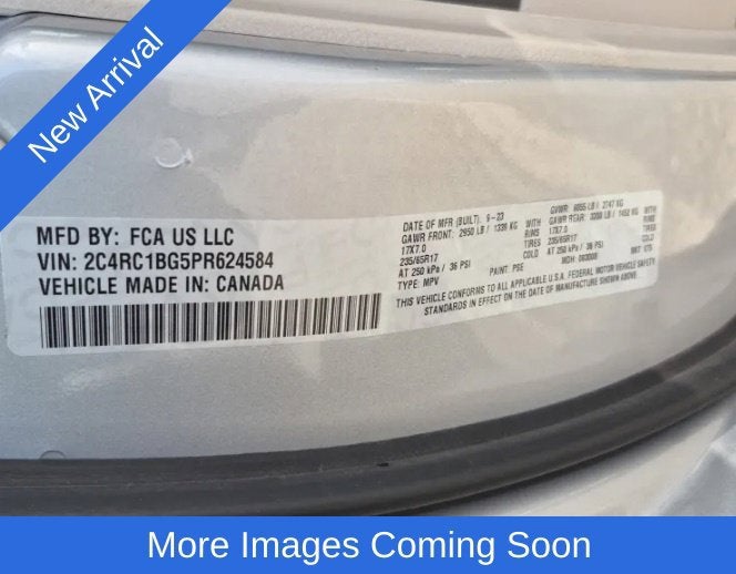 2023 Chrysler Pacifica Touring L