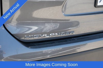 2024 Toyota Highlander LE