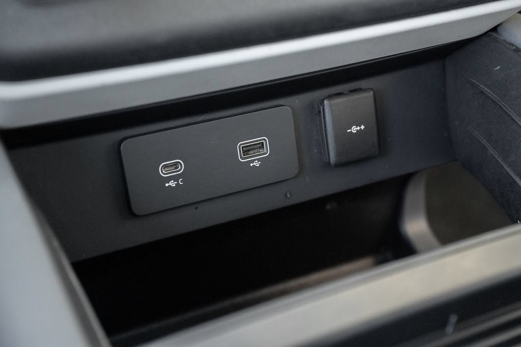 2023 Land Rover Defender S