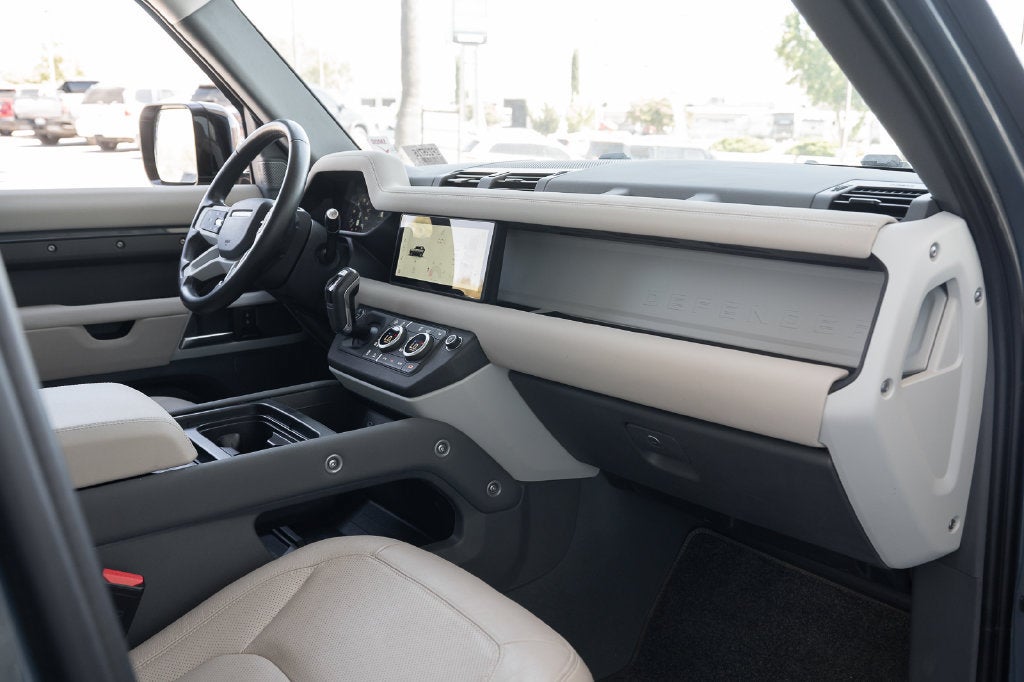2023 Land Rover Defender S