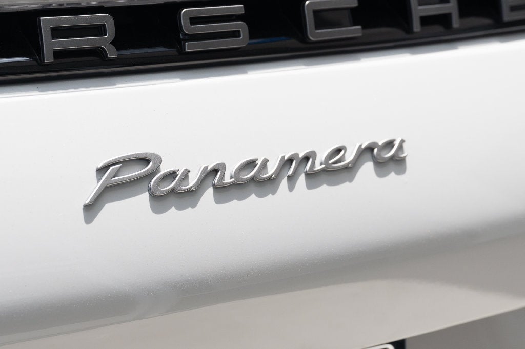 2023 Porsche Panamera Base