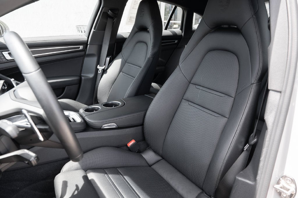 2023 Porsche Panamera Base
