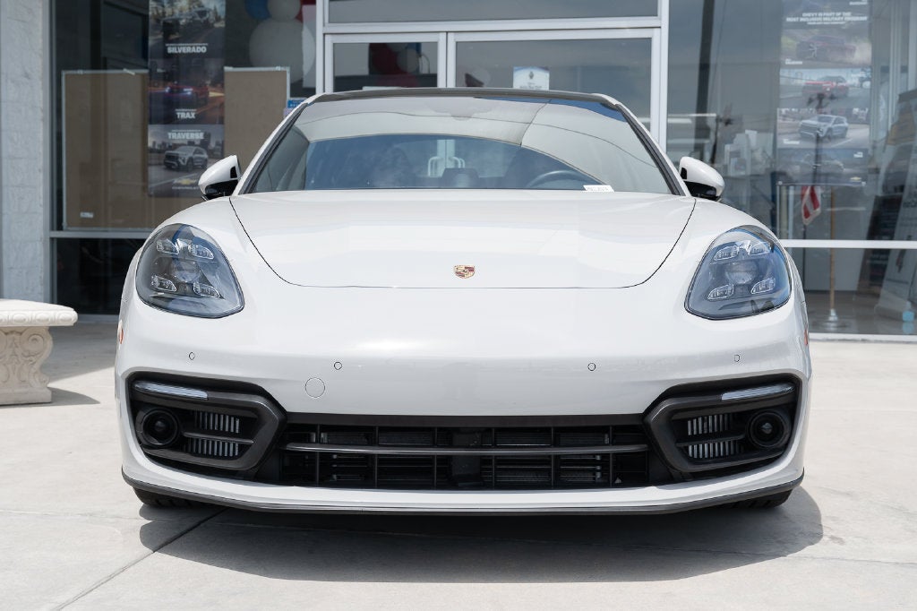 2023 Porsche Panamera Base