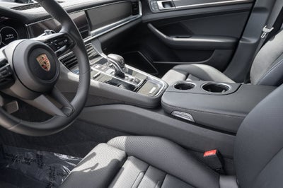 2023 Porsche Panamera Base
