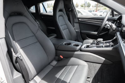 2023 Porsche Panamera Base
