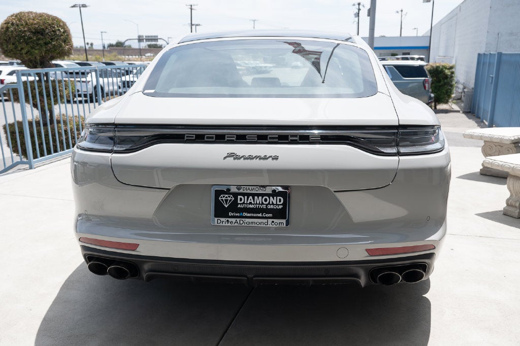 2023 Porsche Panamera Base